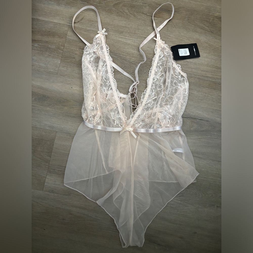 Lace bodysuit